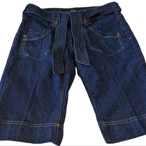 Blu vineyard Bermuda blue denim shorts with matching belt